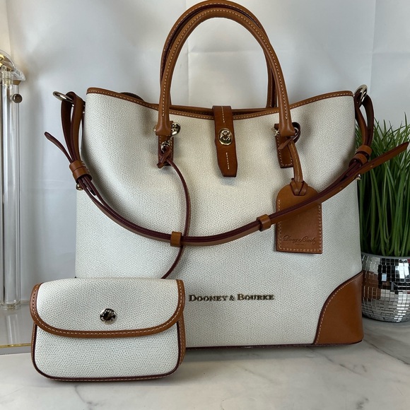 Dooney & Bourke Shelby Shopper Shoulder Tote Bag White Tan Leather Wristlet Set - Picture 3 of 16